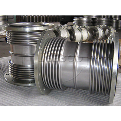 波紋<a href=http://www.lqhwmy.com target=_blank class=infotextkey>補償器</a>水平安裝和垂直安裝的正確安裝方法