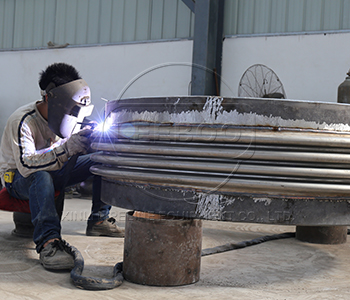 非金屬柔性<a href=http://www.lqhwmy.com target=_blank class=infotextkey>補償器</a>的連接方式