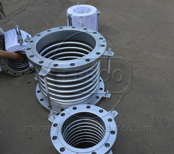 非金屬<a href=http://www.lqhwmy.com target=_blank class=infotextkey>補償器</a>的位移知識